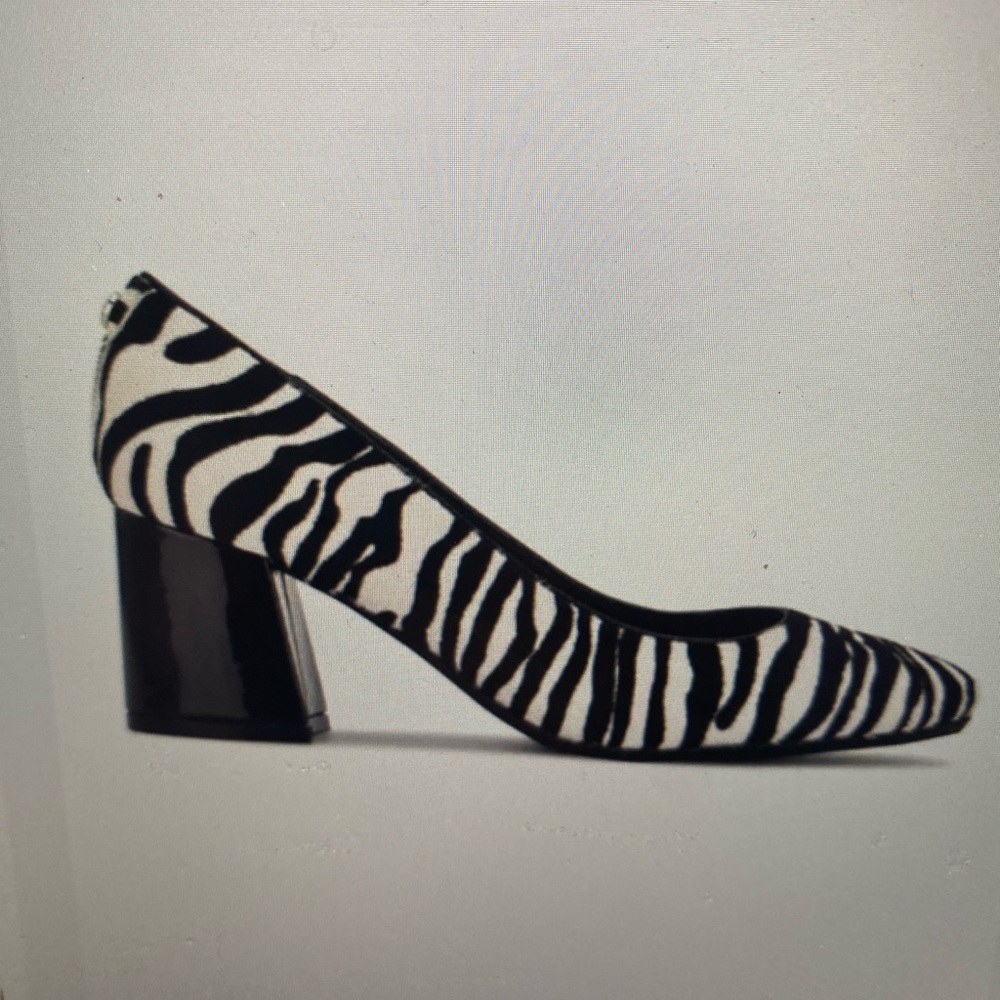 NWOT Nine West Black&White Zebra Pattern Heels with Block Heel. Womens size 9.5.